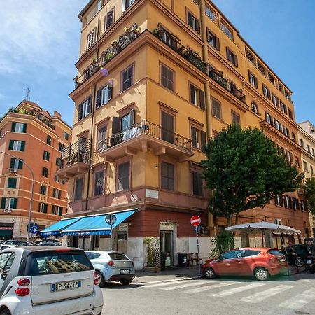 A Casa Di Roberta Apartment Rome Bagian luar foto