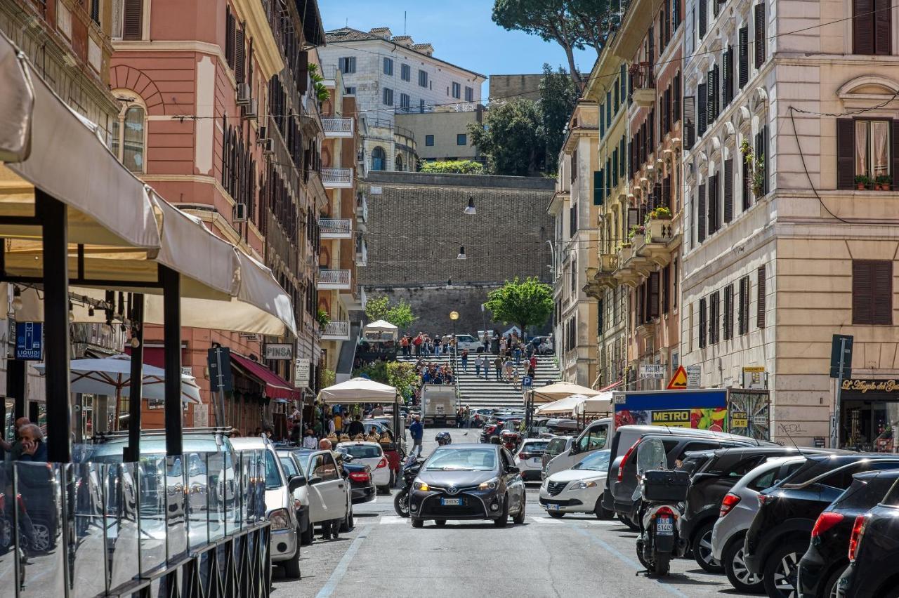 A Casa Di Roberta Apartment Rome Bagian luar foto